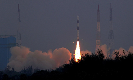 India lanza un satélite militar